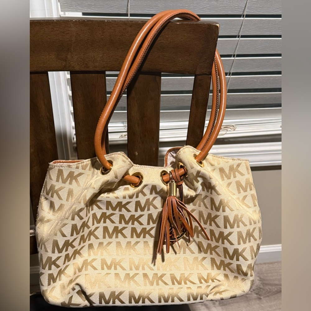 Michael Kors Cream and Tan Shoulder Bag
